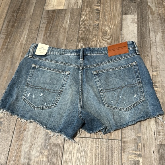 Lucky Brand cut off denim shorts - Picture 2 of 5